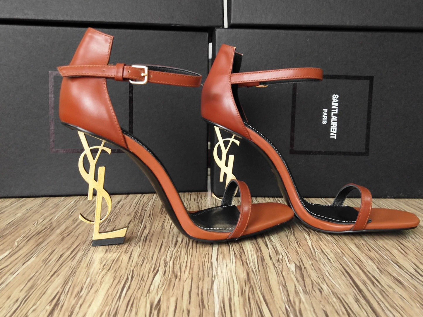 1: 1 High -quality leather high heels Heel high: 10.5cm  2XSL146Z