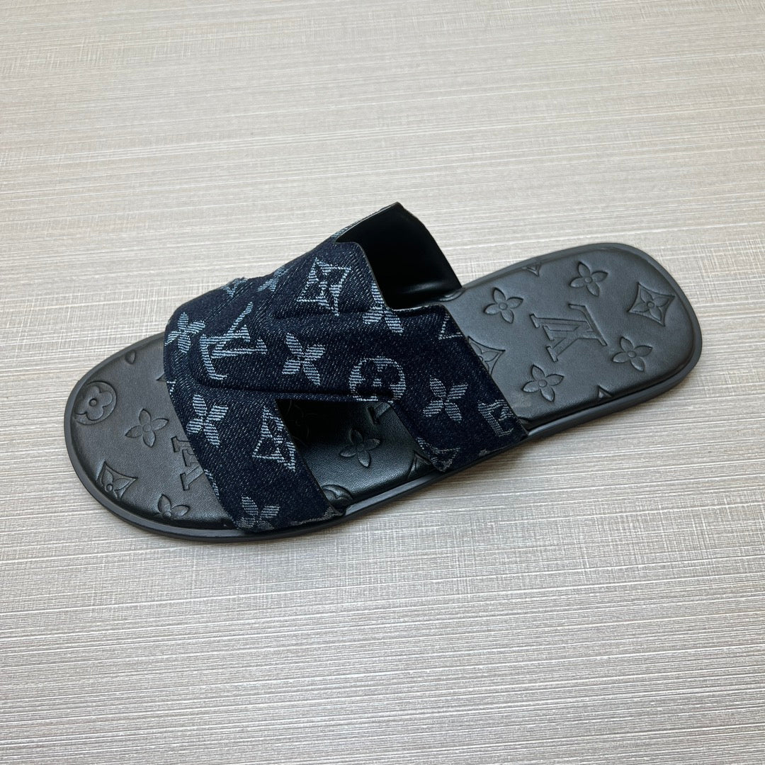 54E28Z  fashion  slippers