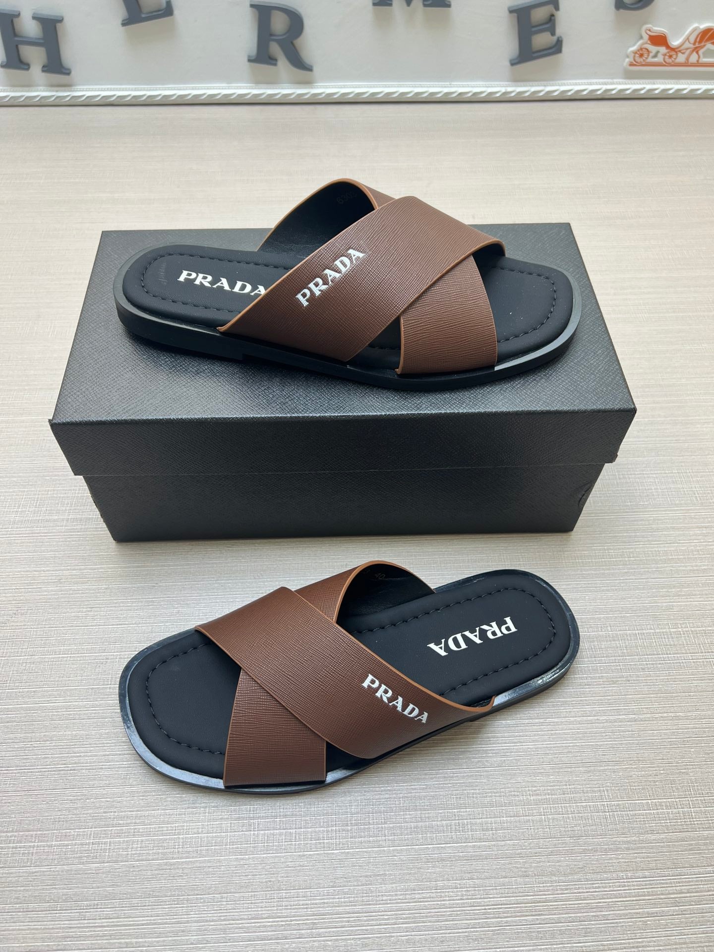 54PD76Z    fashion slippers