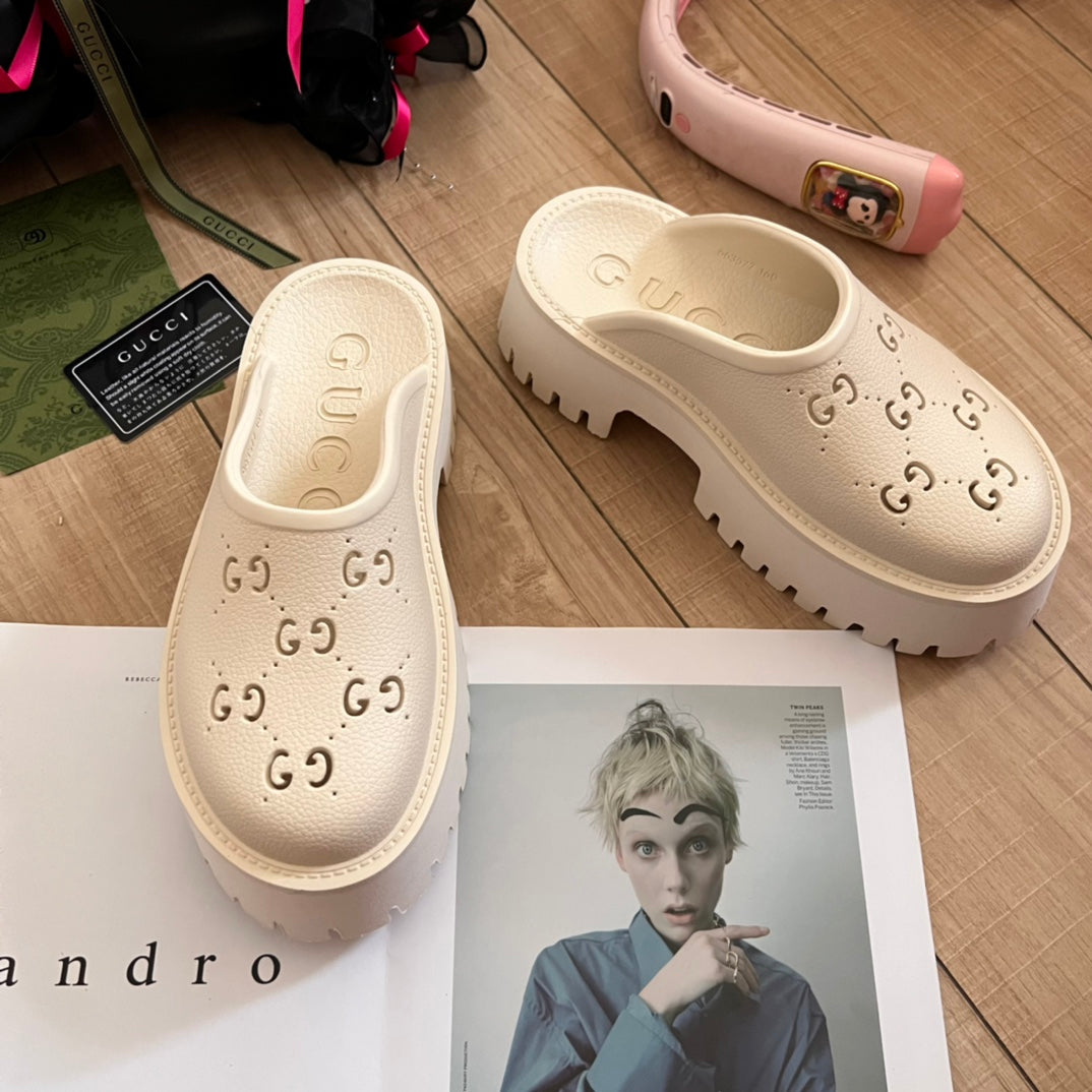 14B34Z   fashion slippers