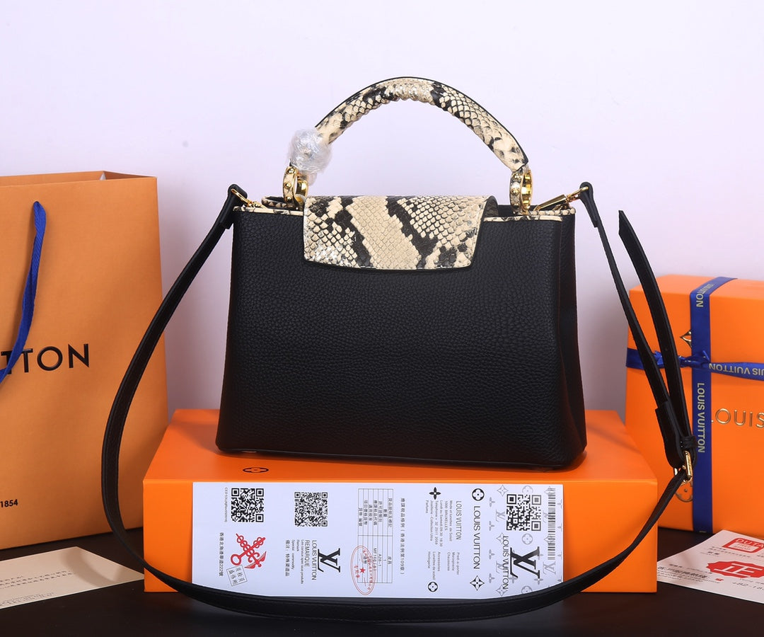 1XE443B Fashionable leather bag