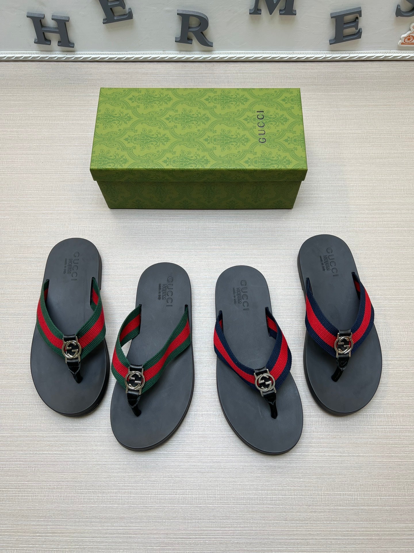 54B13Z    fashion  slippers