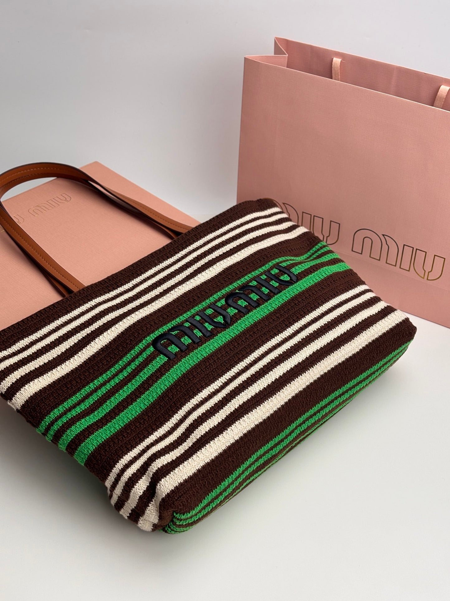 1XA78B (Fashion Woven Bag)