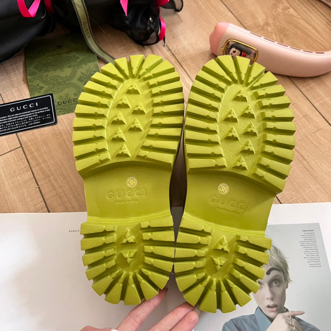 14B34Z   fashion slippers