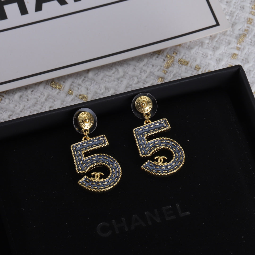 14C305E   Fashionable and high quality  Earrings