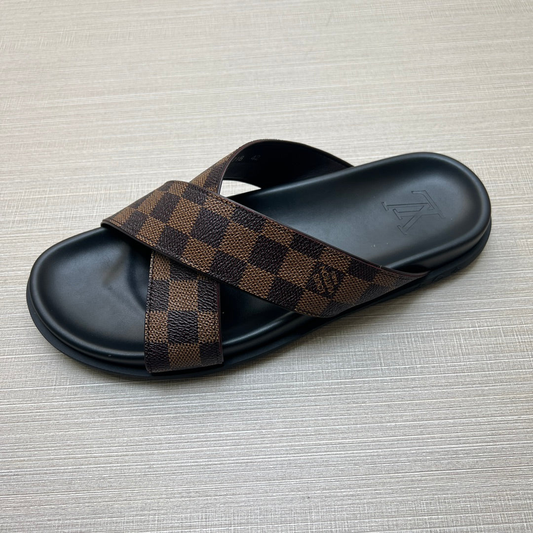 54E60Z   fashion  slippers