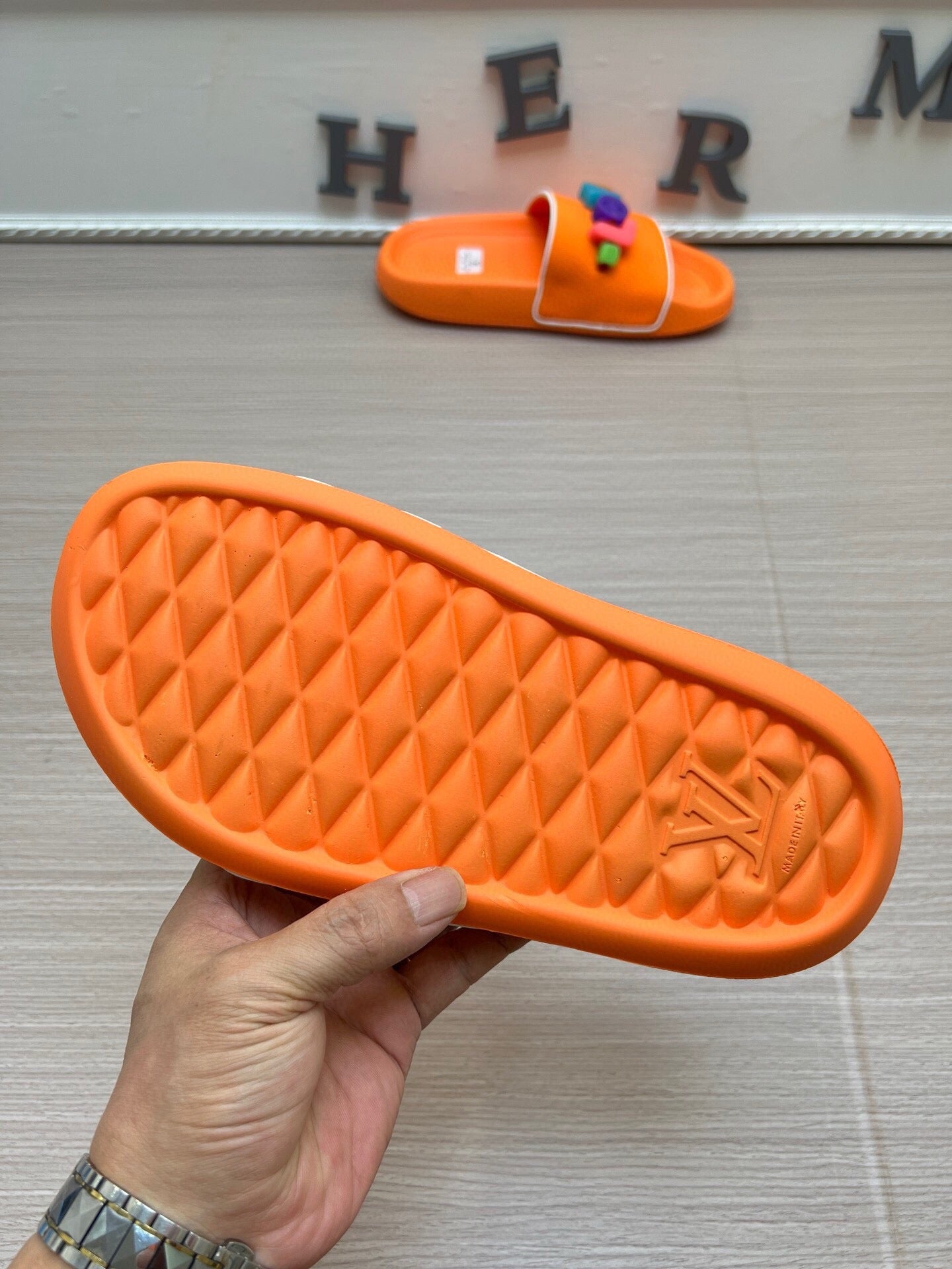 54E23Z   fashion  slippers Sole thickness 3cm