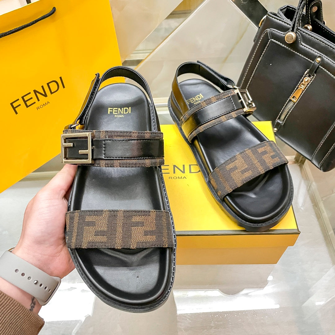 14F71Z  fashion sandals