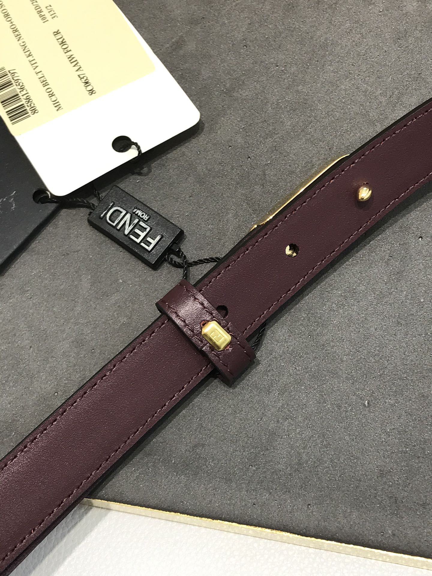 14F76P   (High quality leather belt With full package)