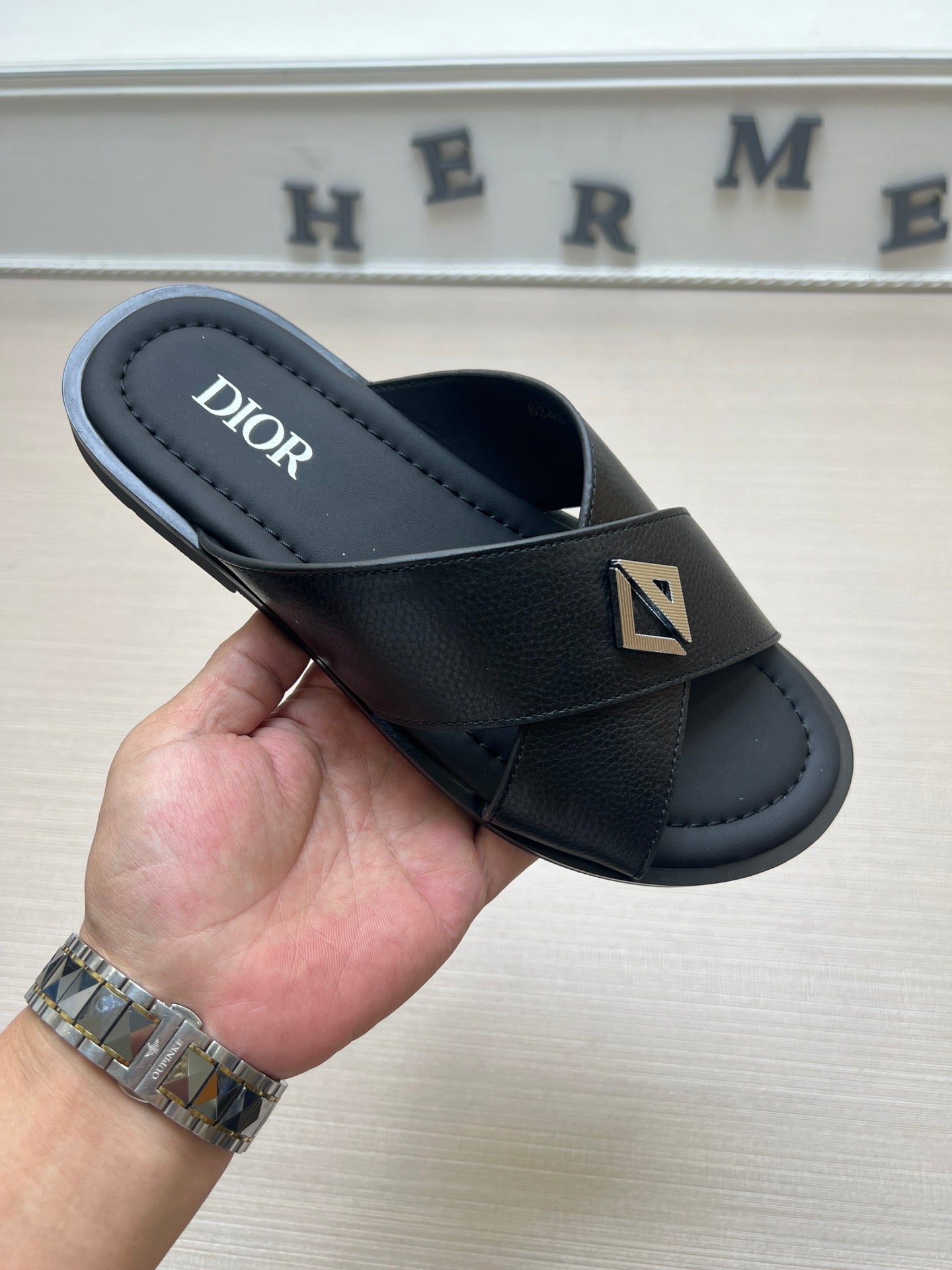 54D77Z    fashion slippers