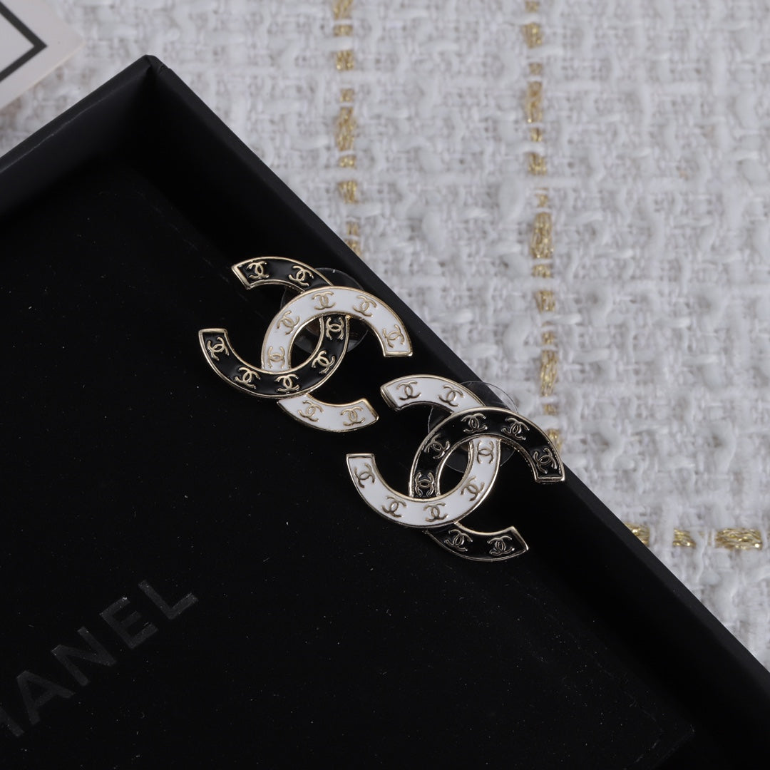 14C14E Fashionable and high quality earrings