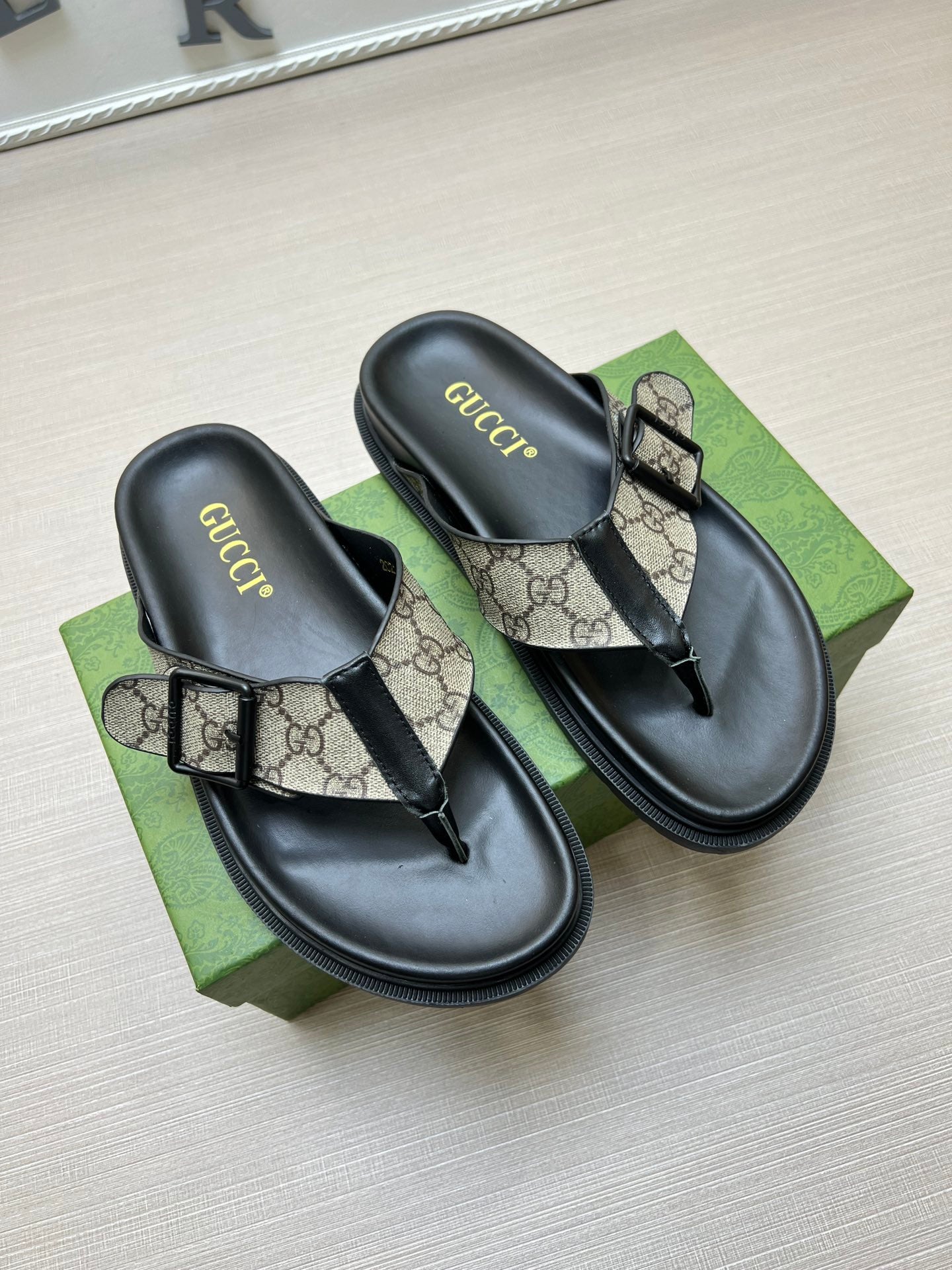 54B90Z  fashion  slippers