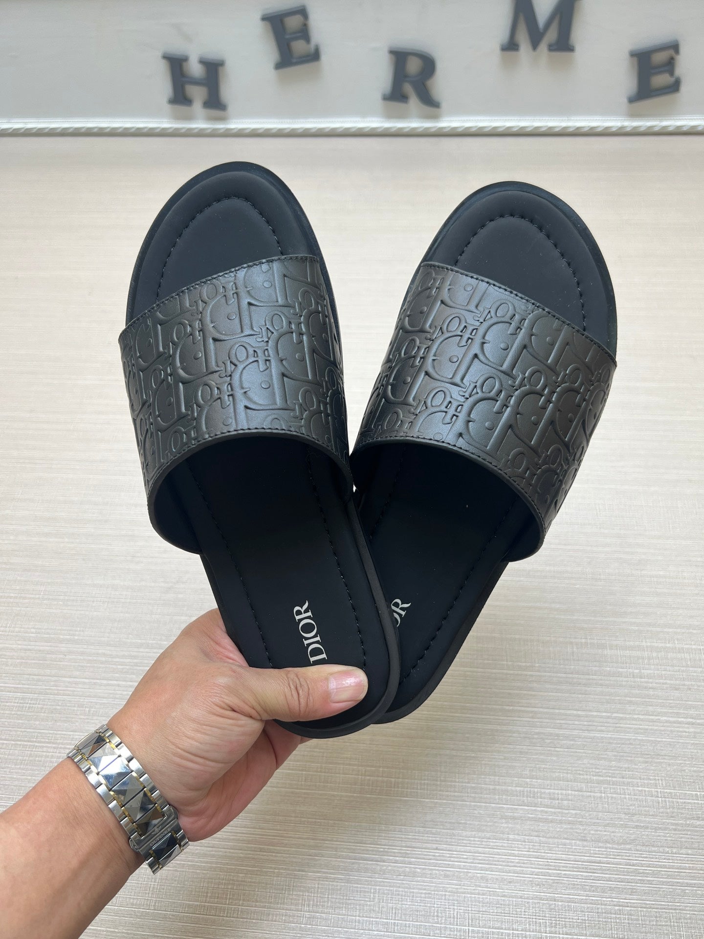 54D80Z   fashion  slippers