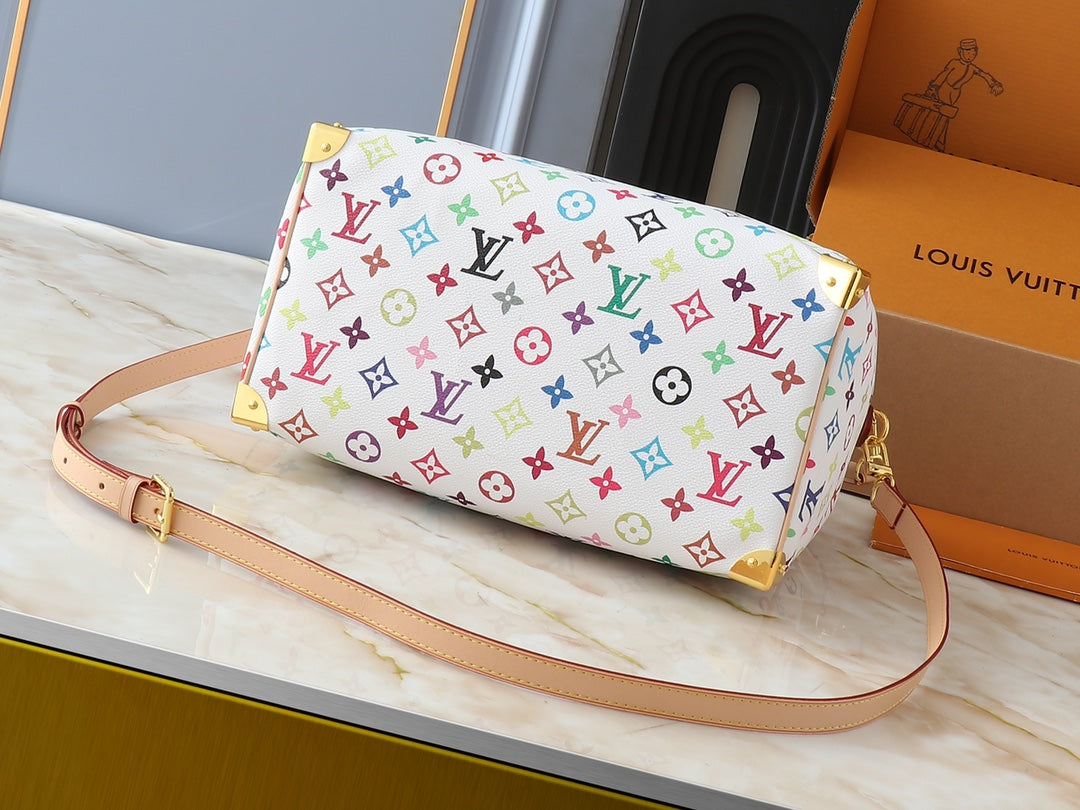 1WE62B (Fashionable leather bag )