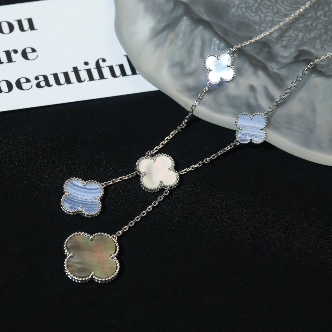 5XVA182K (1:1 High quality 6 flowers necklaces)