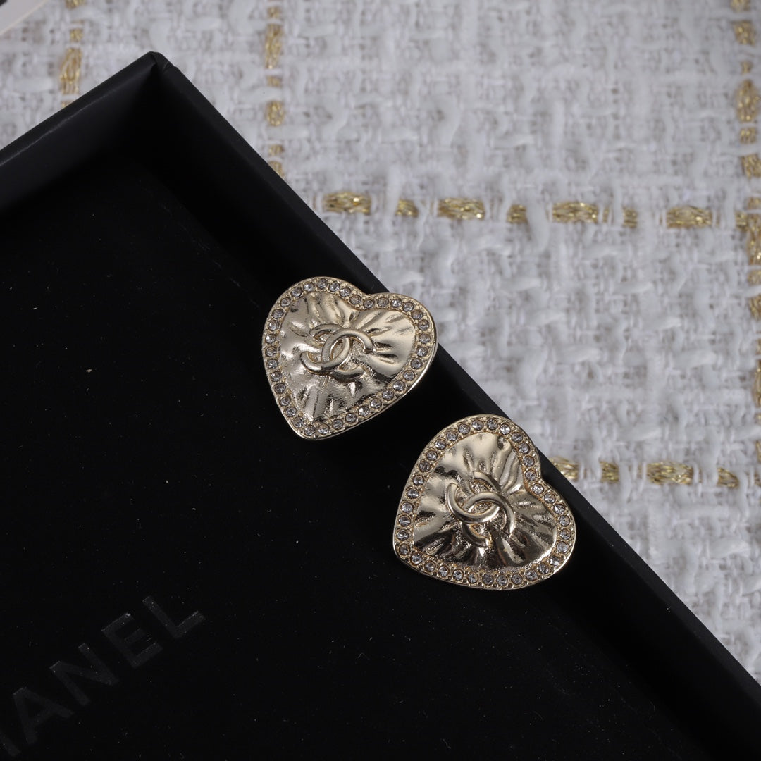 14C13E  Fashionable and high quality earrings