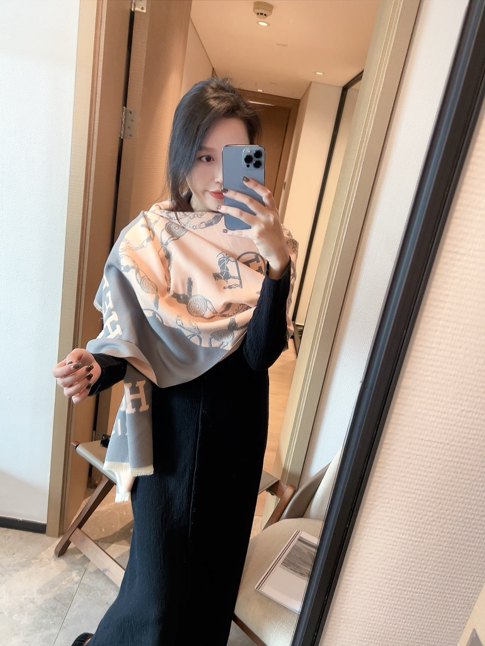 14H351W　 Fashion scarves