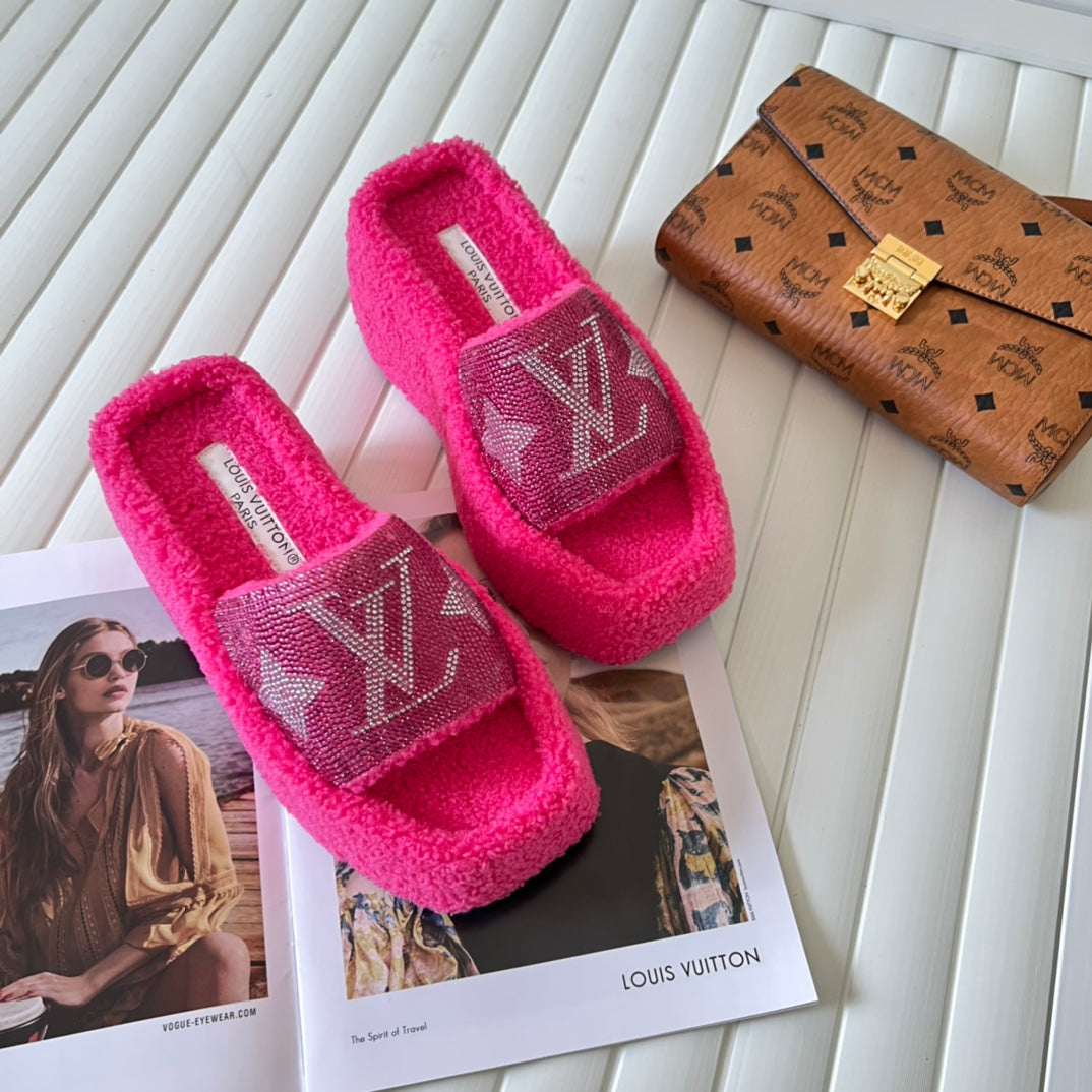 14E91Z  fashion Slippers