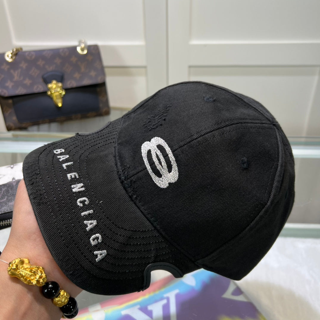 14J84M   Fashion hats