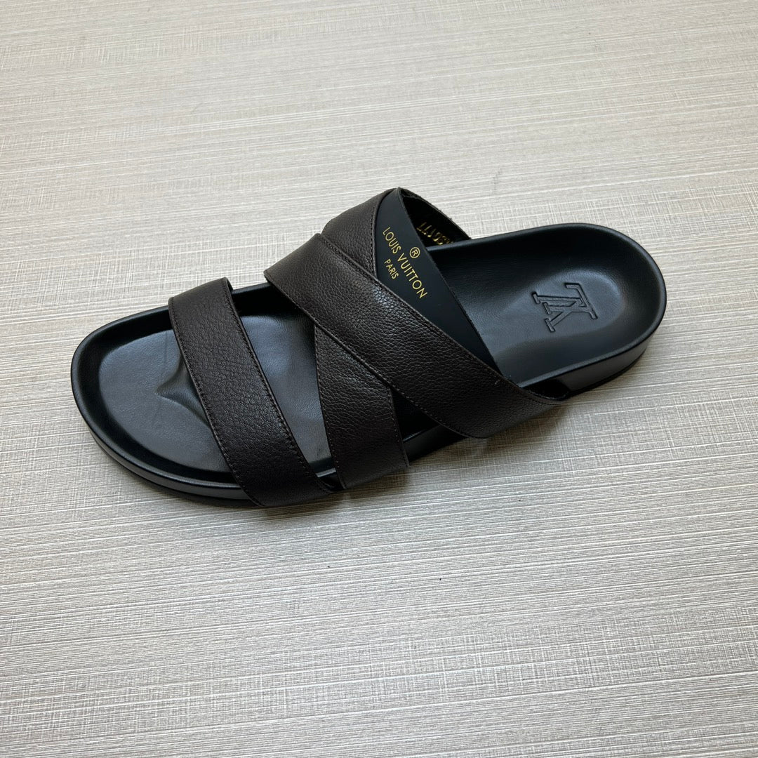 54E89Z    fashion slippers