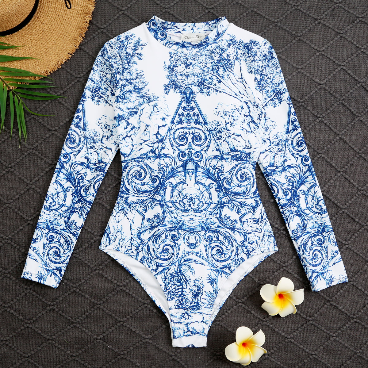 14D104Y   fashion Long sleeve swimsuit