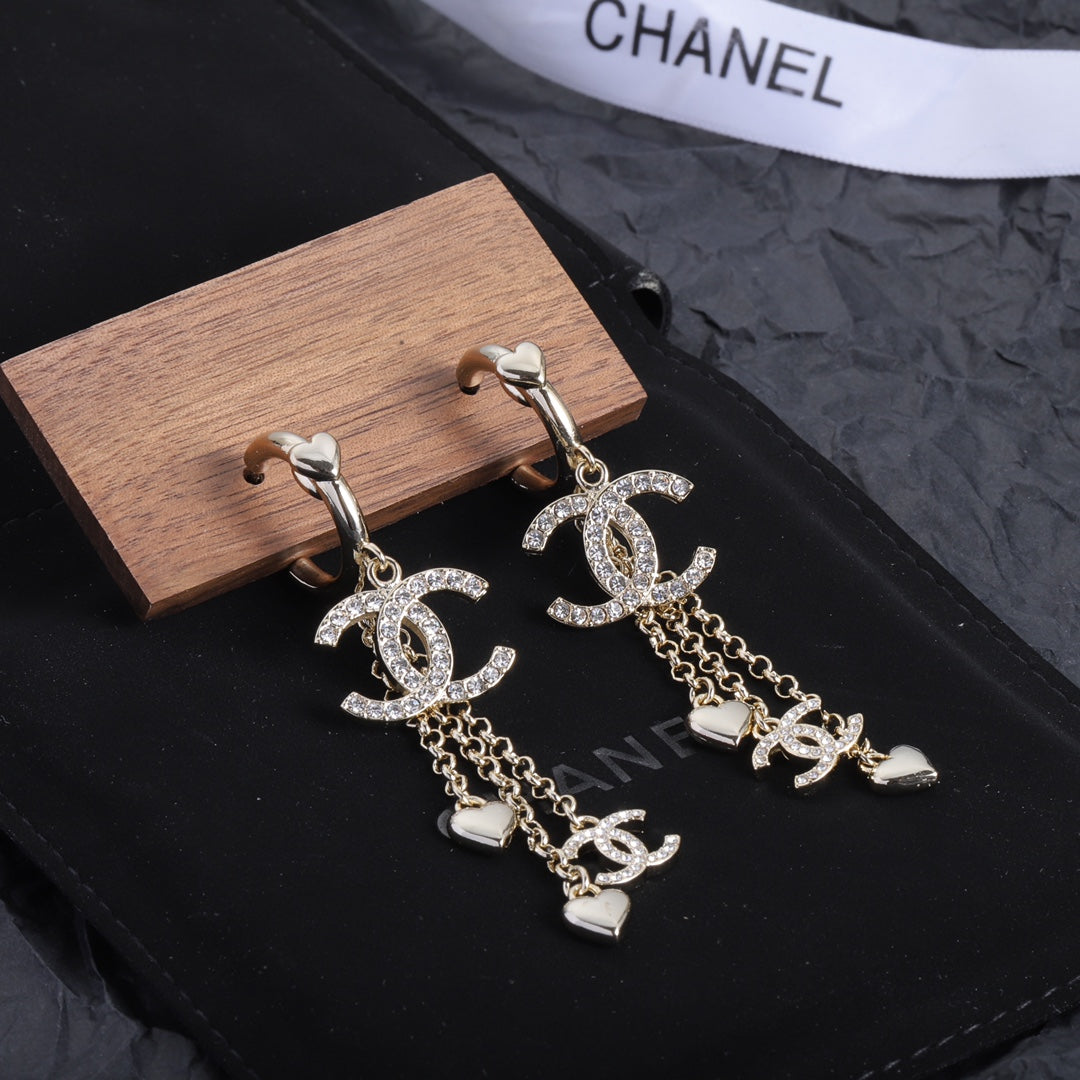 14E509E  Fashionable and high quality Earrings