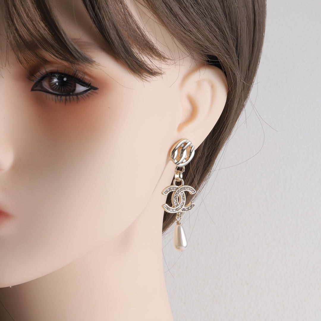 14C483E  Fashionable and high quality Earrings