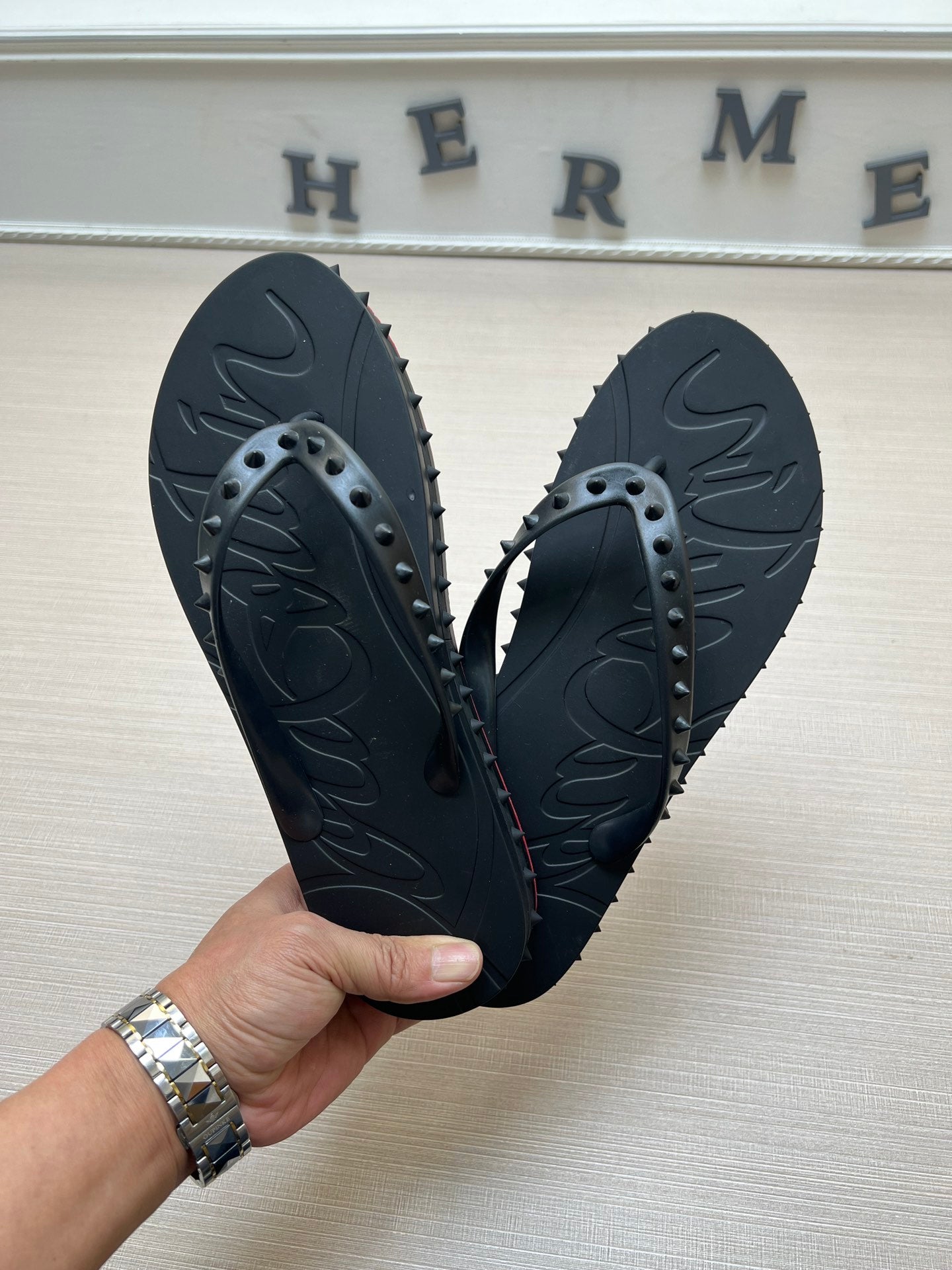 54A106Z   fashion  slippers