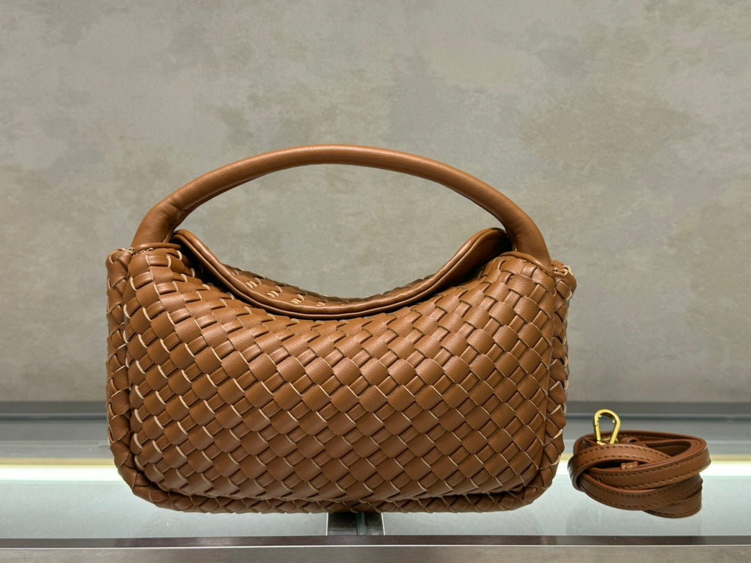 1XA83B (Fashionable leather bag )