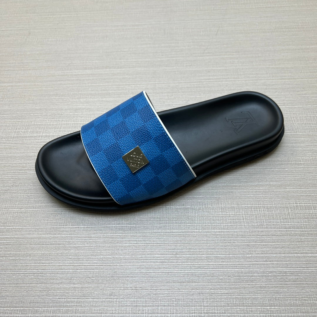 54E69Z    fashion slippers