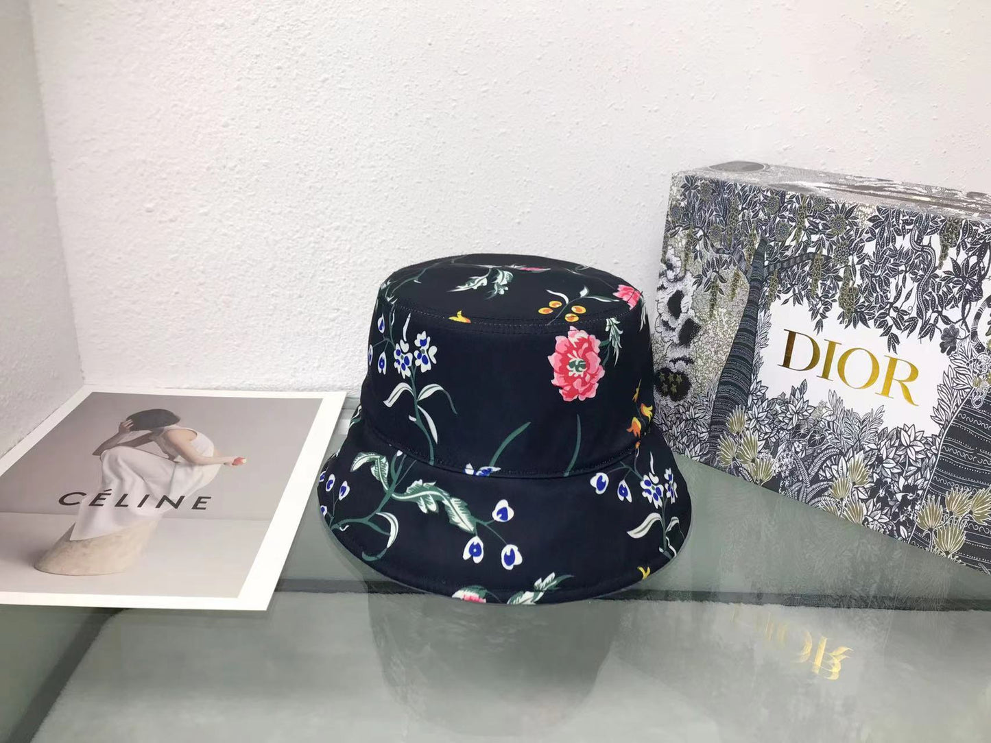 14D138M   Fashion hats