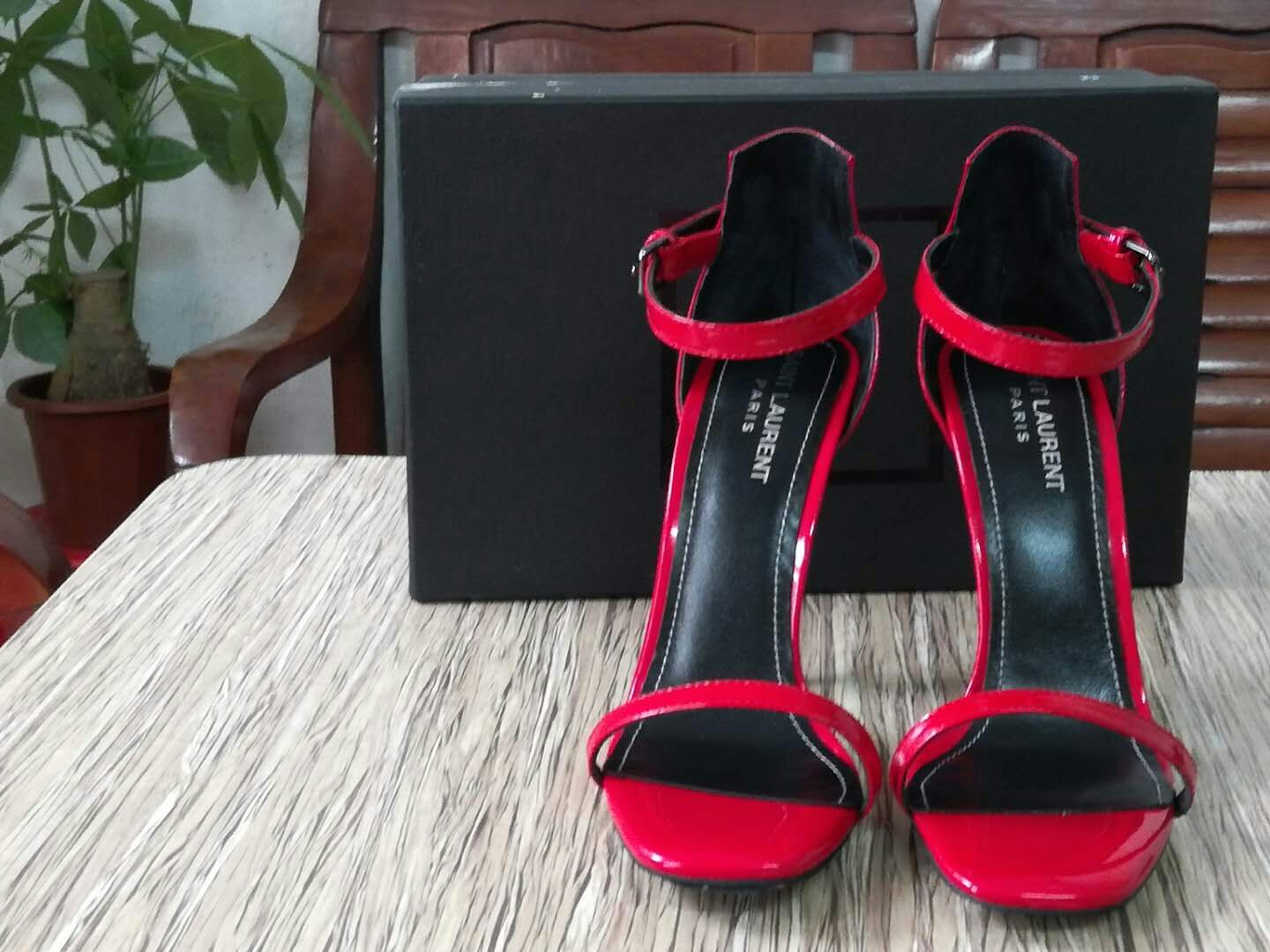 1: 1 High -quality leather high heels  2XSL145Z