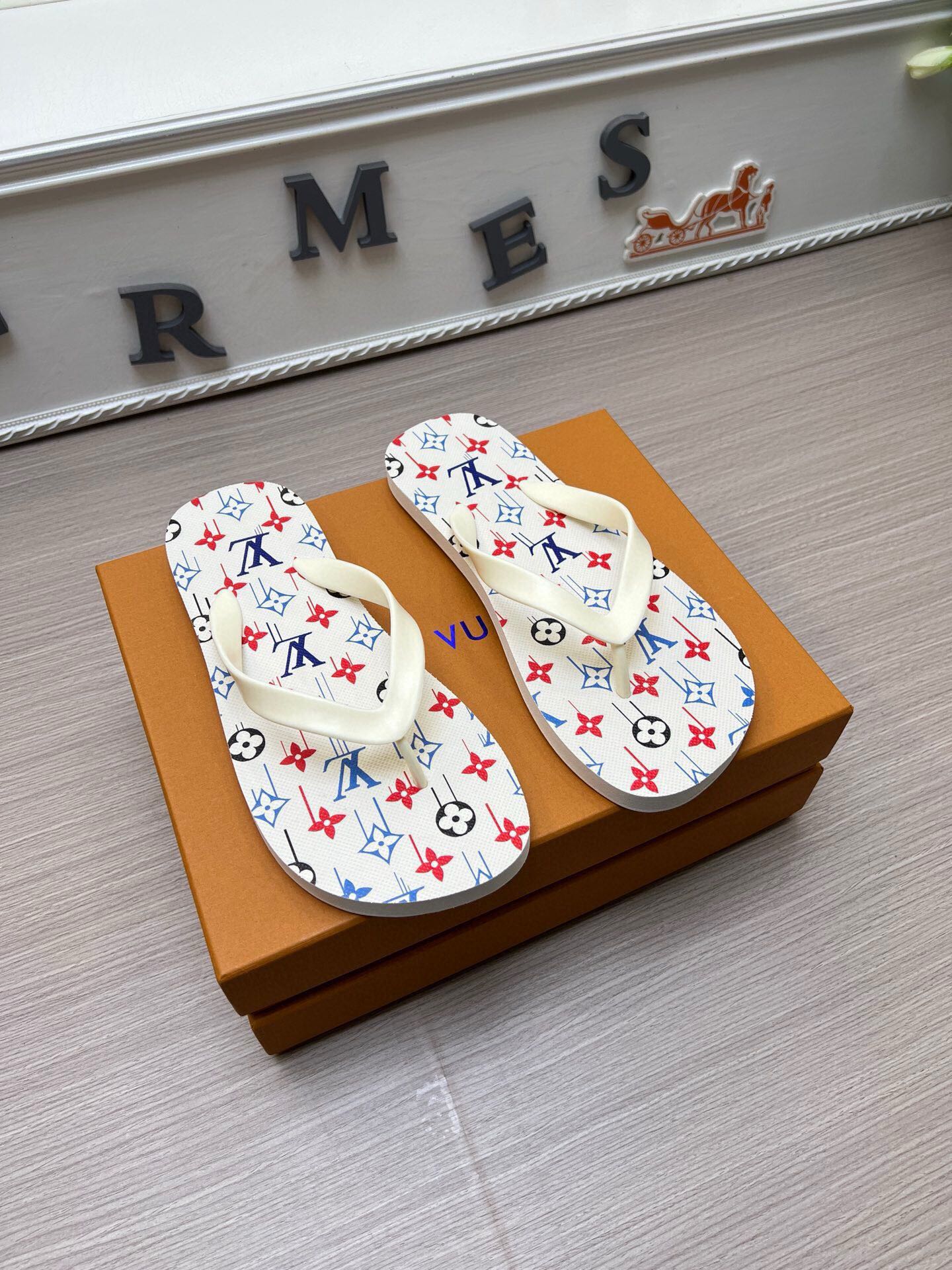 54E55Z   fashion  slippers