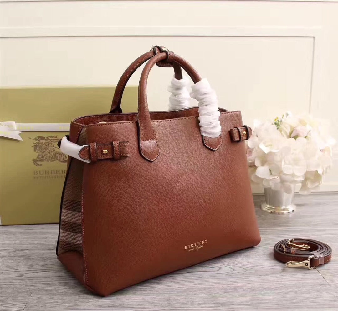 2XR362B (1:1 hight quality leather Bags)