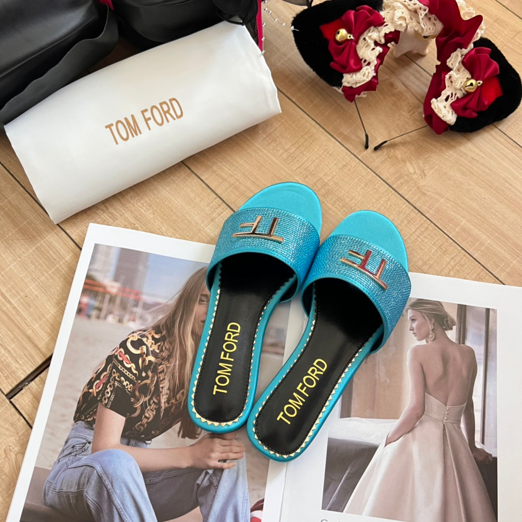 14A89Z  fashion Slippers