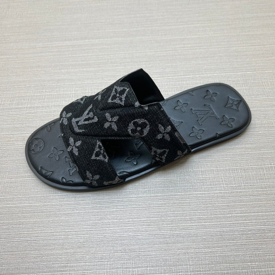 54E28Z  fashion  slippers