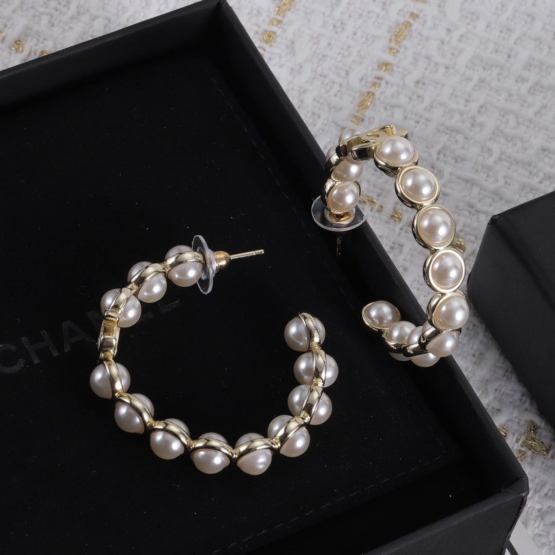 14C357E  Fashionable and high quality Earrings