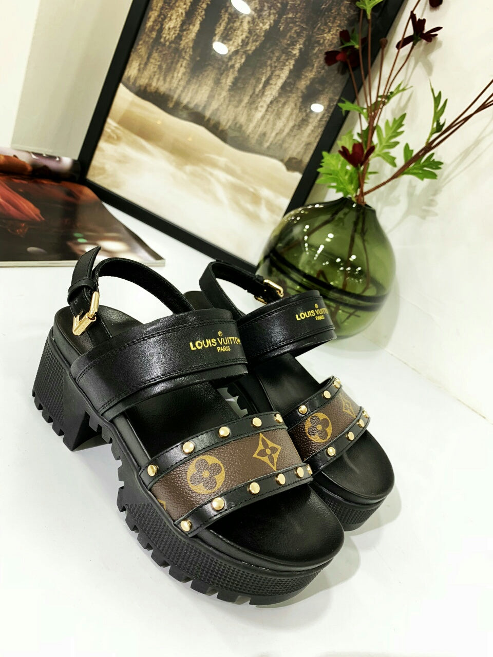 1:1 High quality leather sandals 2YE4Z