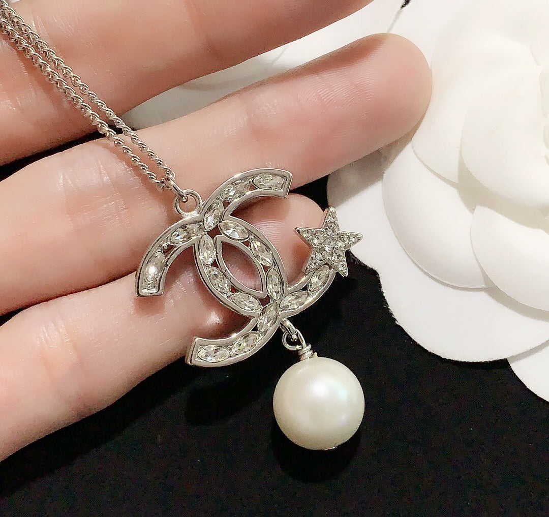 1YC18X  Fashionable high -quality Necklaces