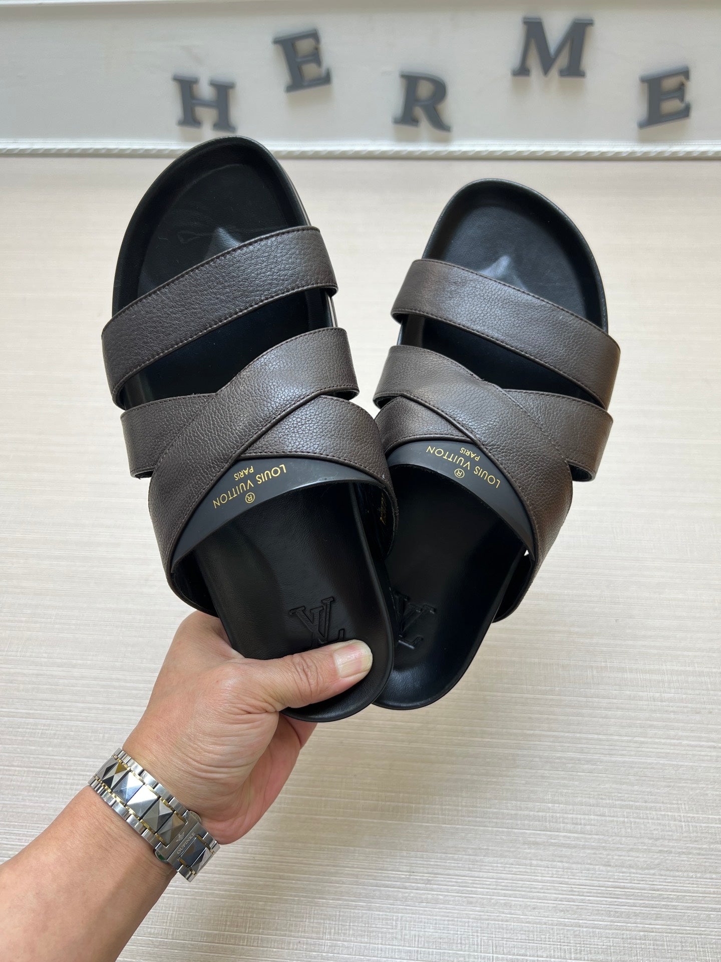 54E89Z    fashion slippers