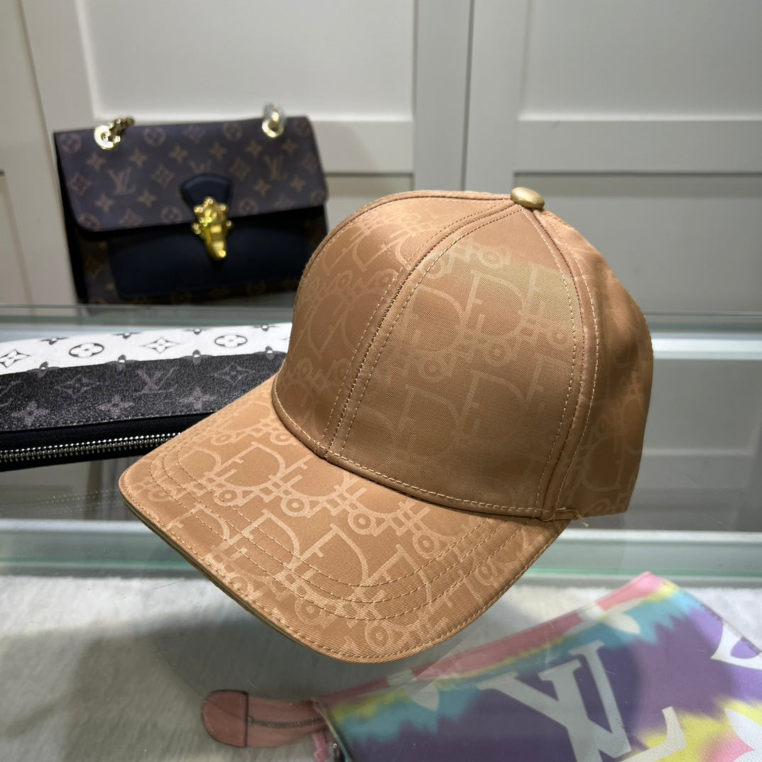 14D61M   Fashion hats