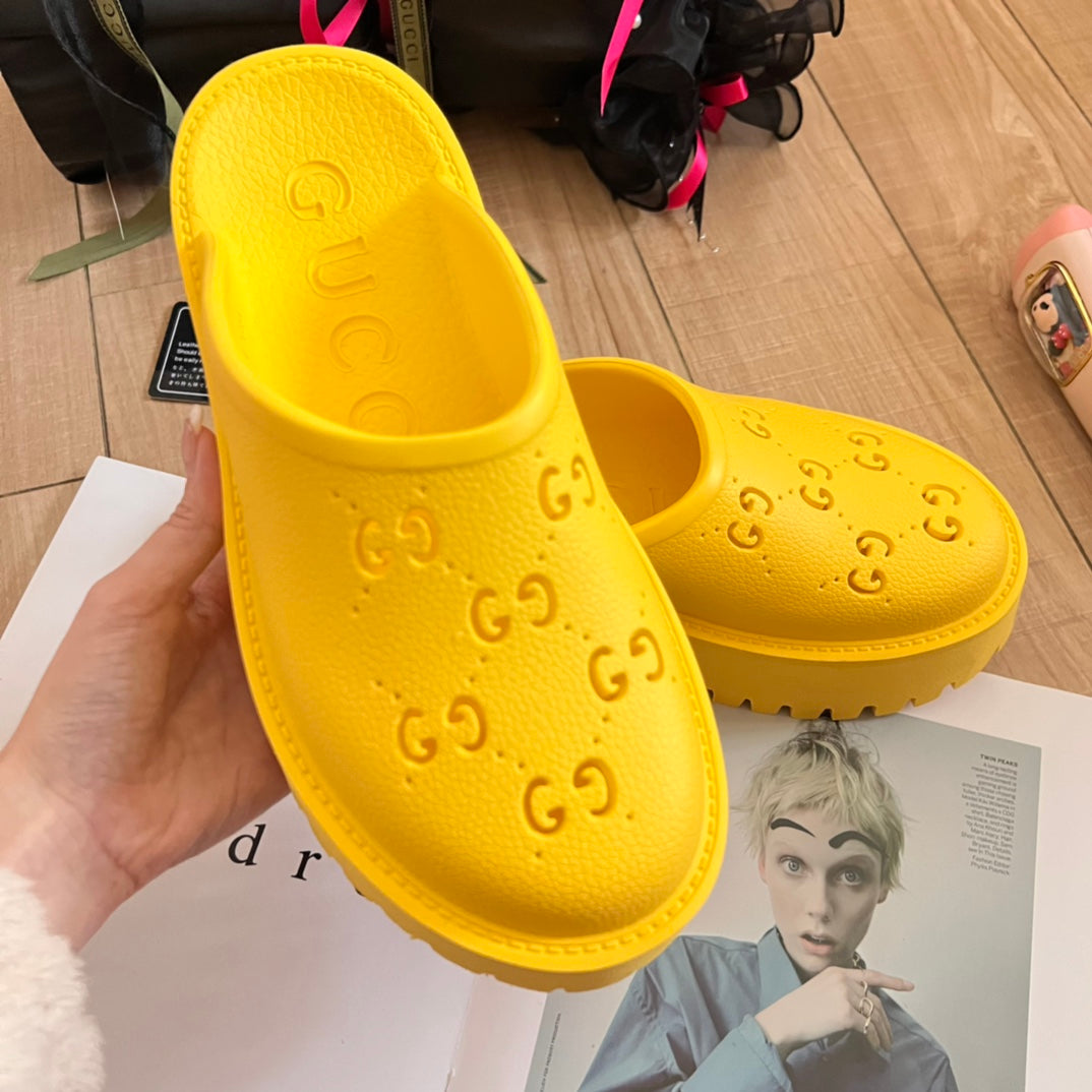 14B34Z   fashion slippers