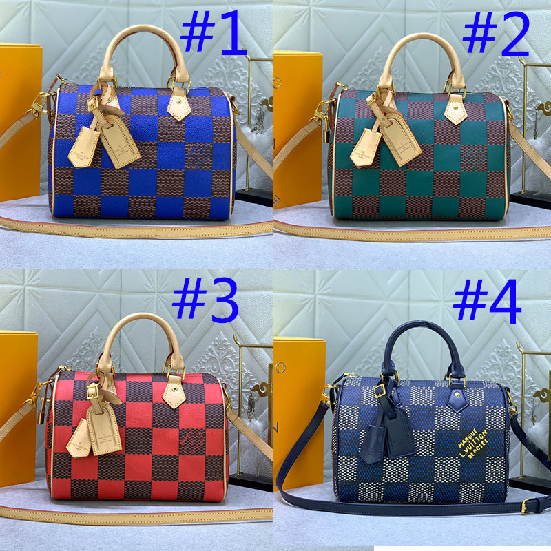 2XE269B hight quality leather Bags