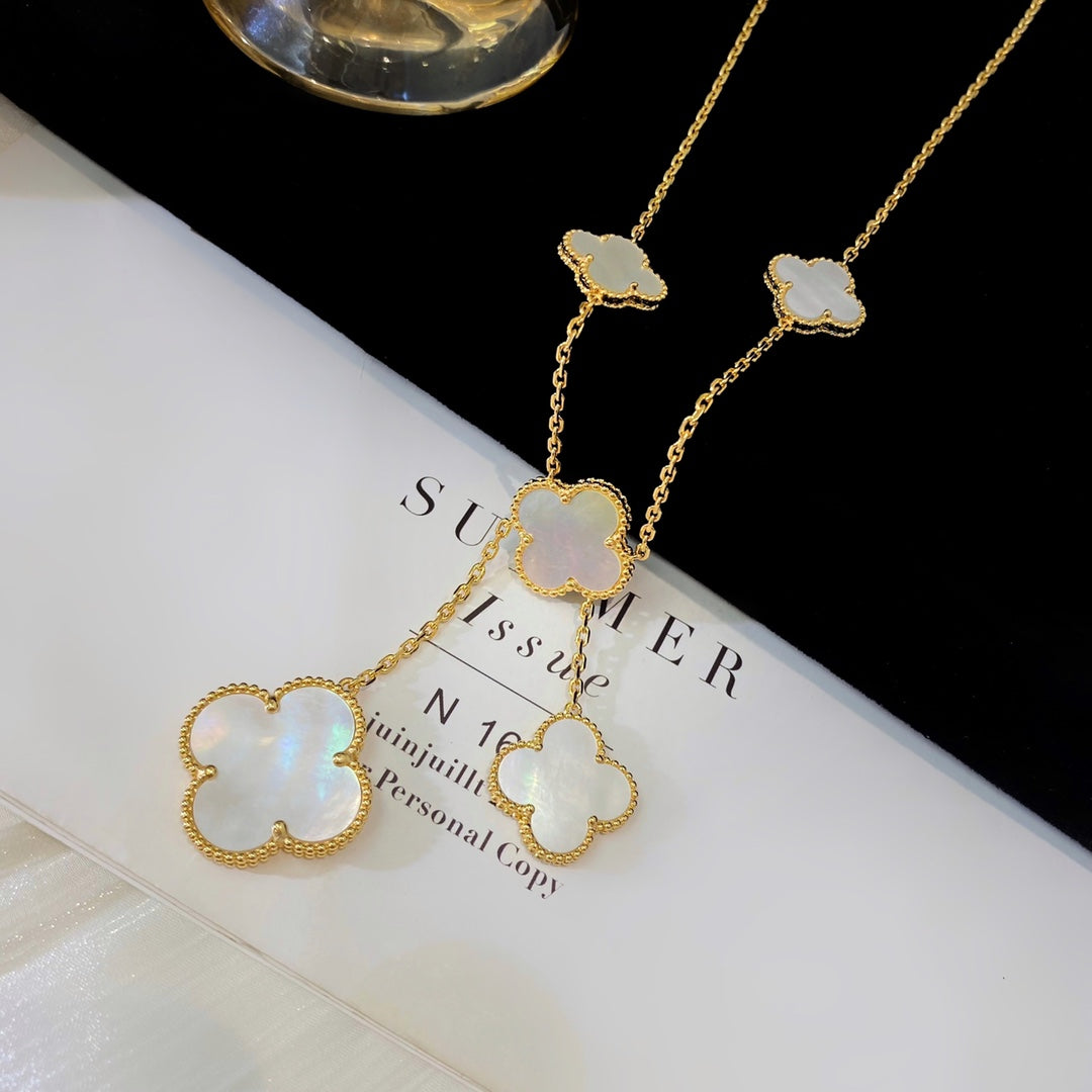 5XVA182K (1:1 High quality 6 flowers necklaces)