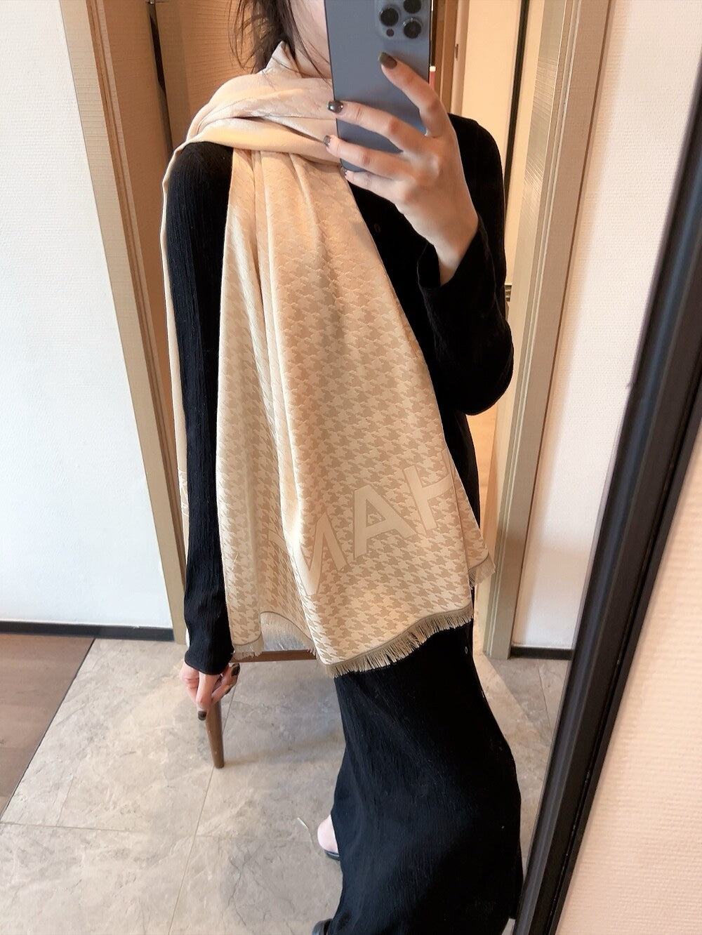 14C285W　 Fashion scarves