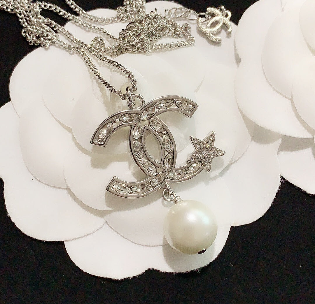 1YC18X  Fashionable high -quality Necklaces