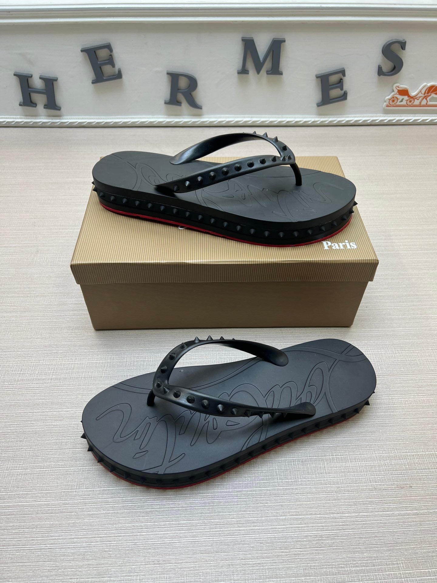 54A106Z   fashion  slippers