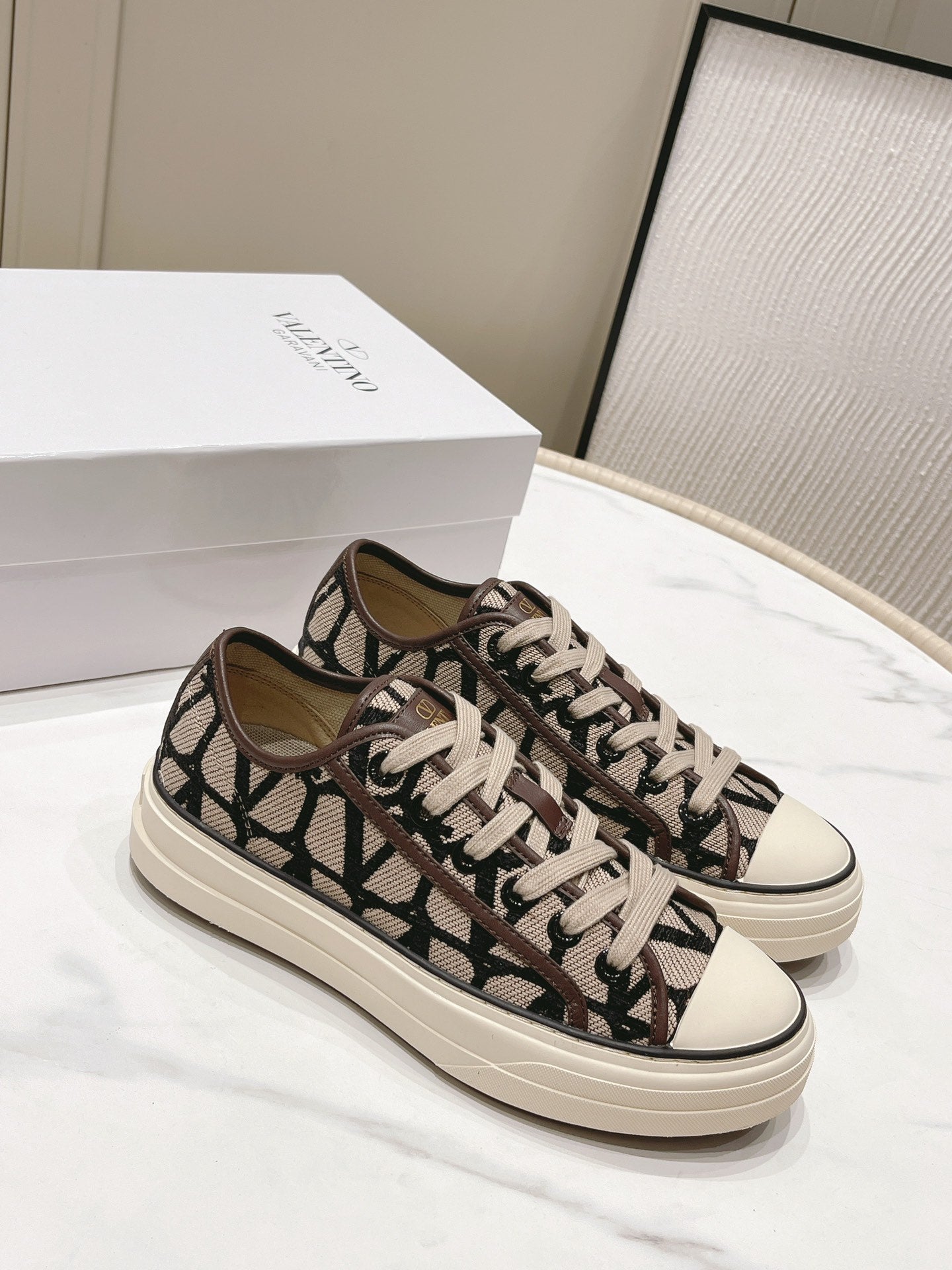 1YVL67Z  1：1High quality casual shoes