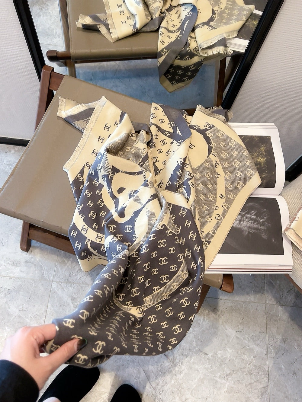 14C312W　Fashion scarves