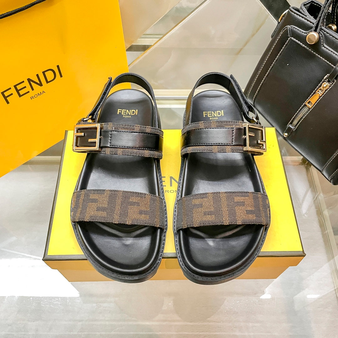 14F71Z  fashion sandals